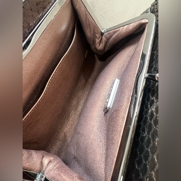 Chanel iridescent Metallic Snakeskin Cc Clutch - Picture 8 of 10